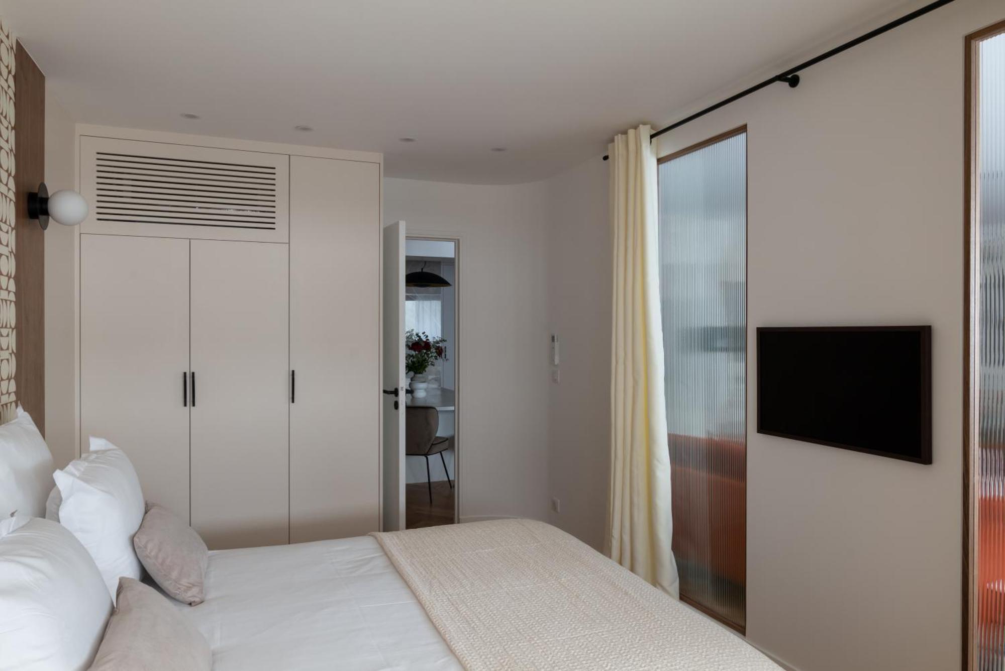 The Place To Be - 3 Bedrooms With Airco Appartement